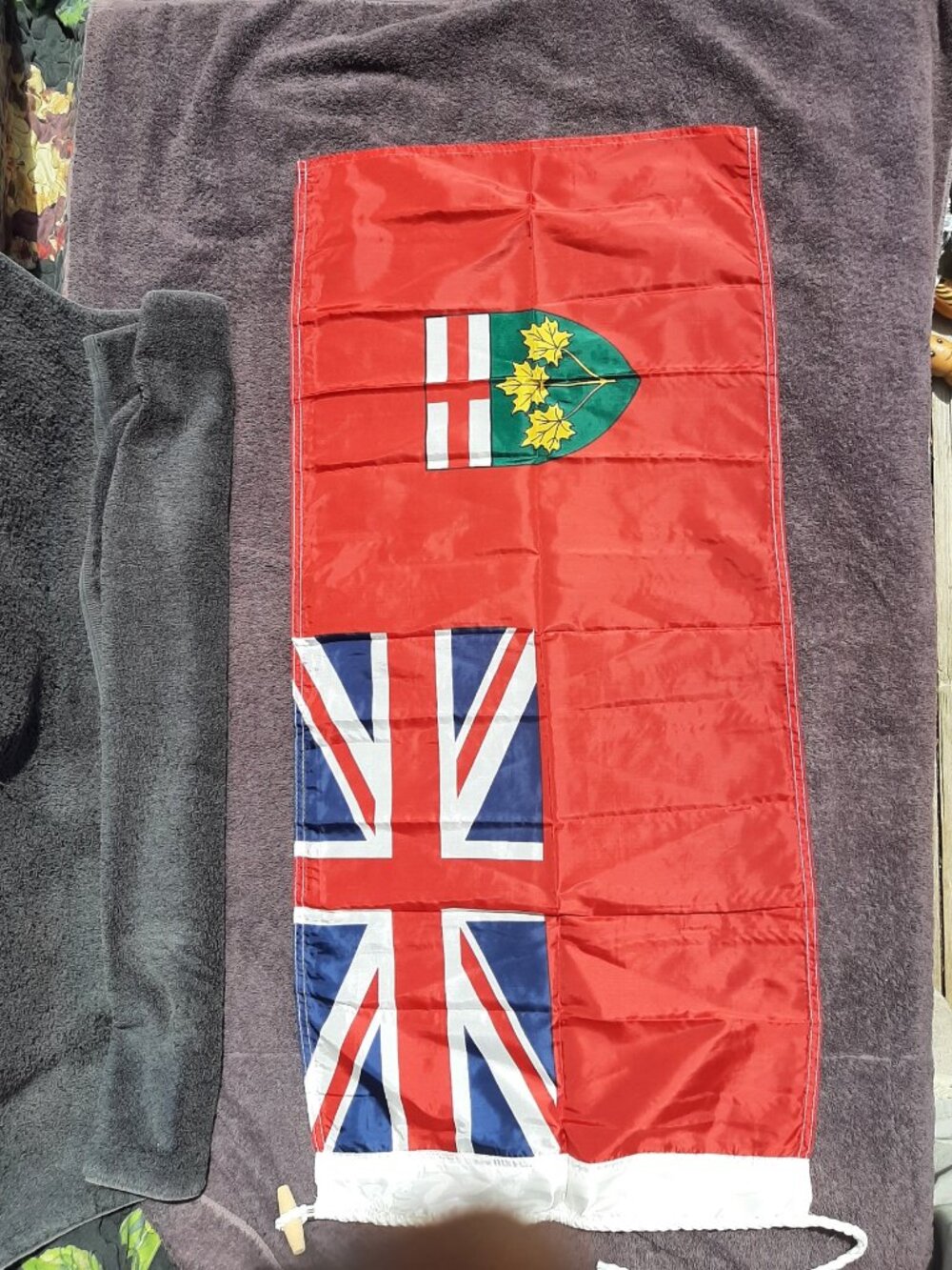 Vintage Ontario Flag 18" x 36" with Rope and Toggle NWT Made in Canada